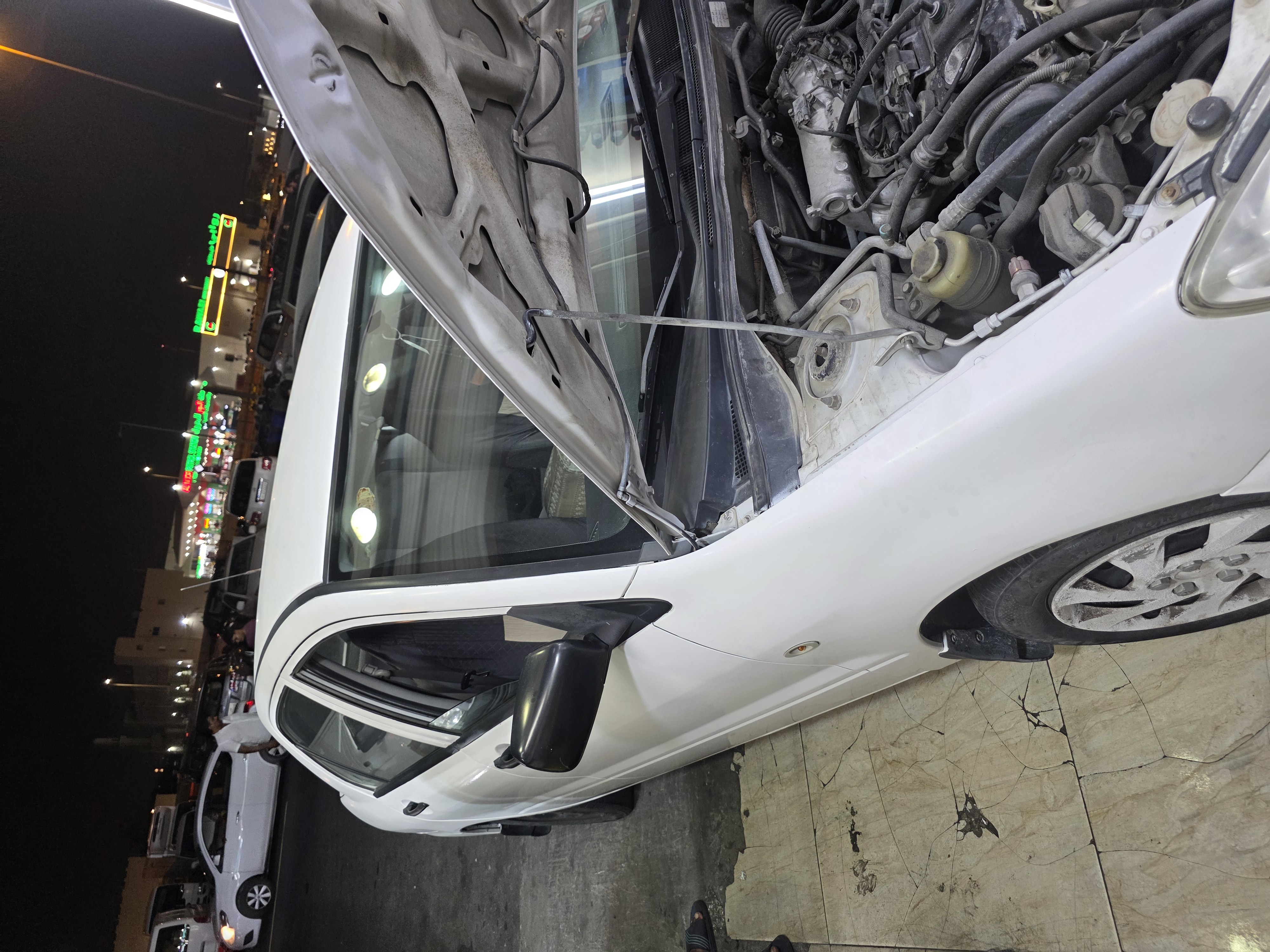 سيارة لانسر موديل ٢٠٠٩ تم تغير كل الأجزاء الاستهلاكية السيارة م تشكي من شي السيارة جير عادي 6