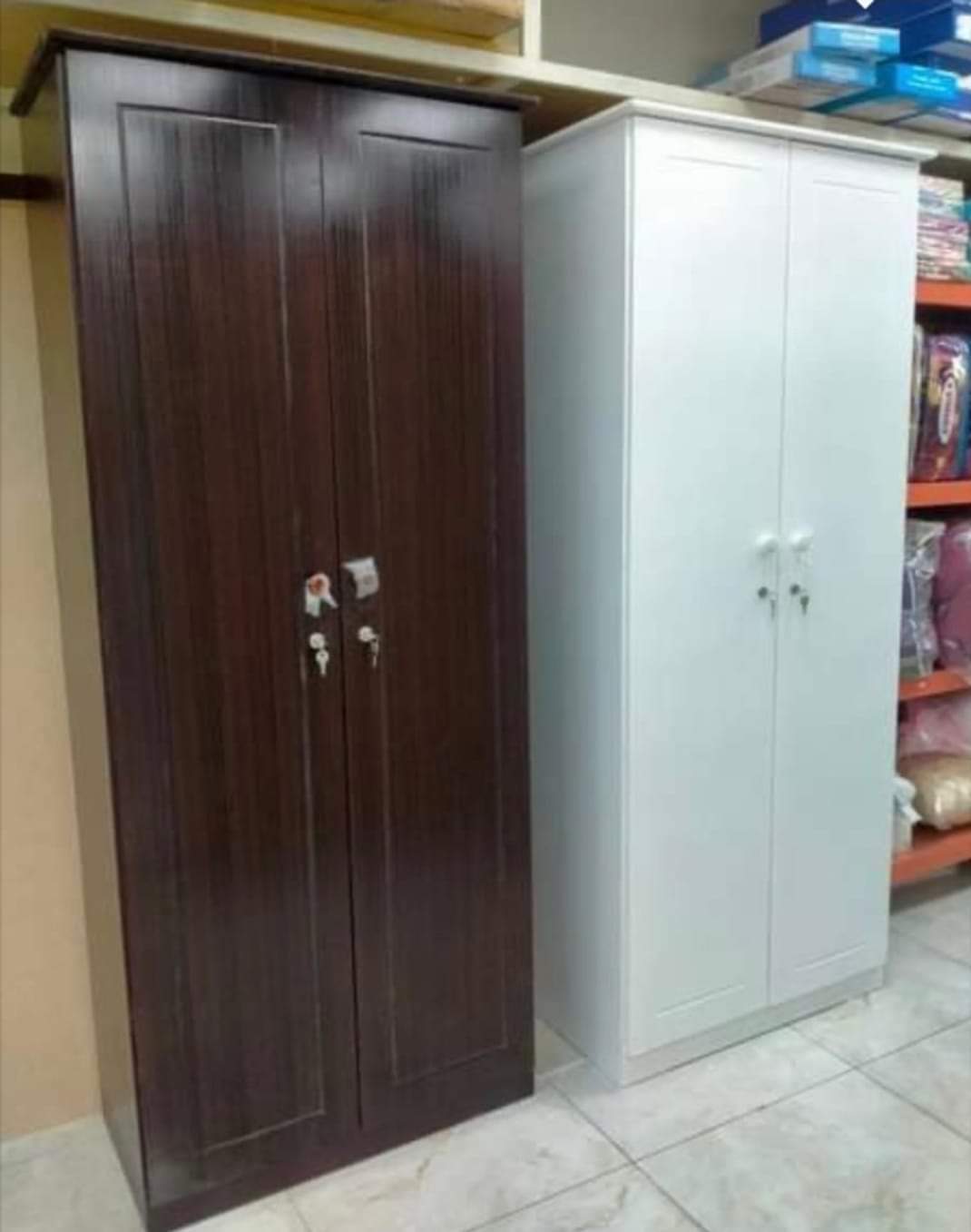 نحن نبيع جميع أنواع الأثاث الجديد 23