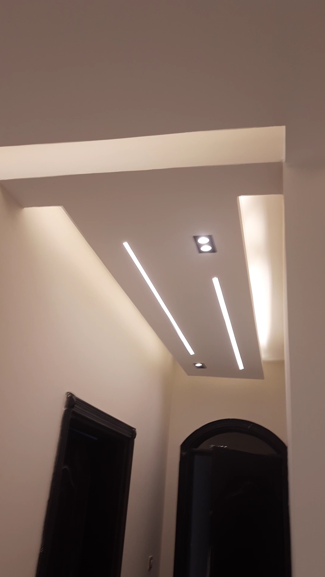 ديكورات جبس بورد على الأسقف والجدران والقوالب وغيرها. 00974-70245680 6