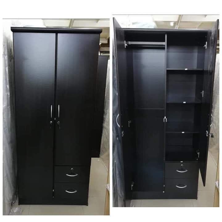 نحن نبيع جميع أنواع الأثاث الجديد 30