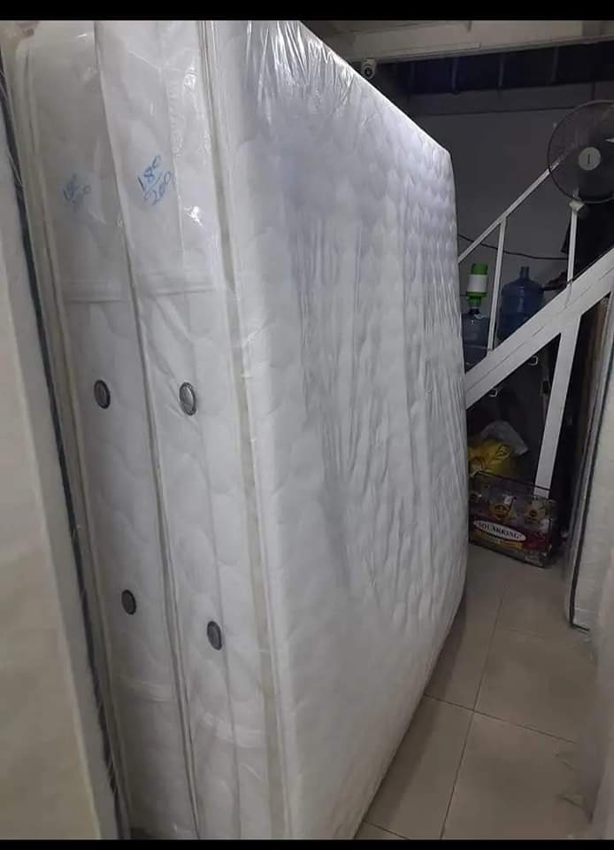 نحن نبيع جميع أنواع الأثاث الجديد 59