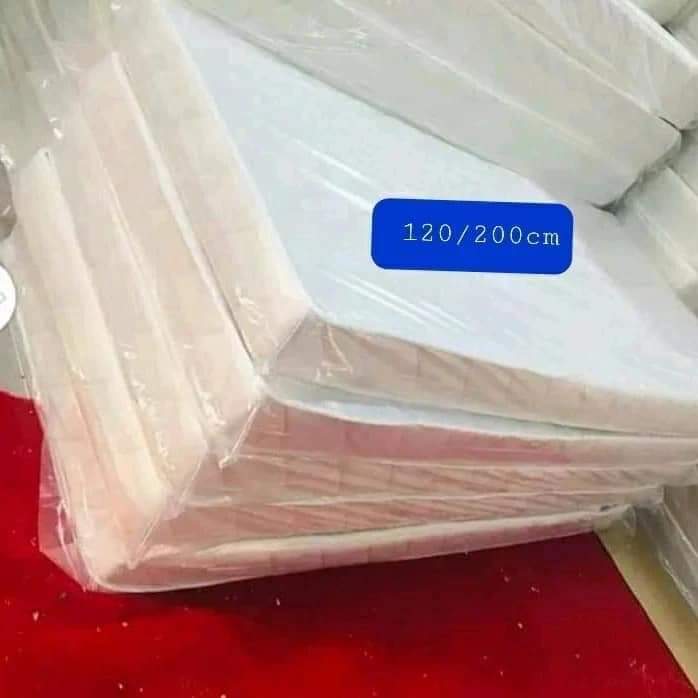 نحن نبيع جميع أنواع الأثاث الجديد 57