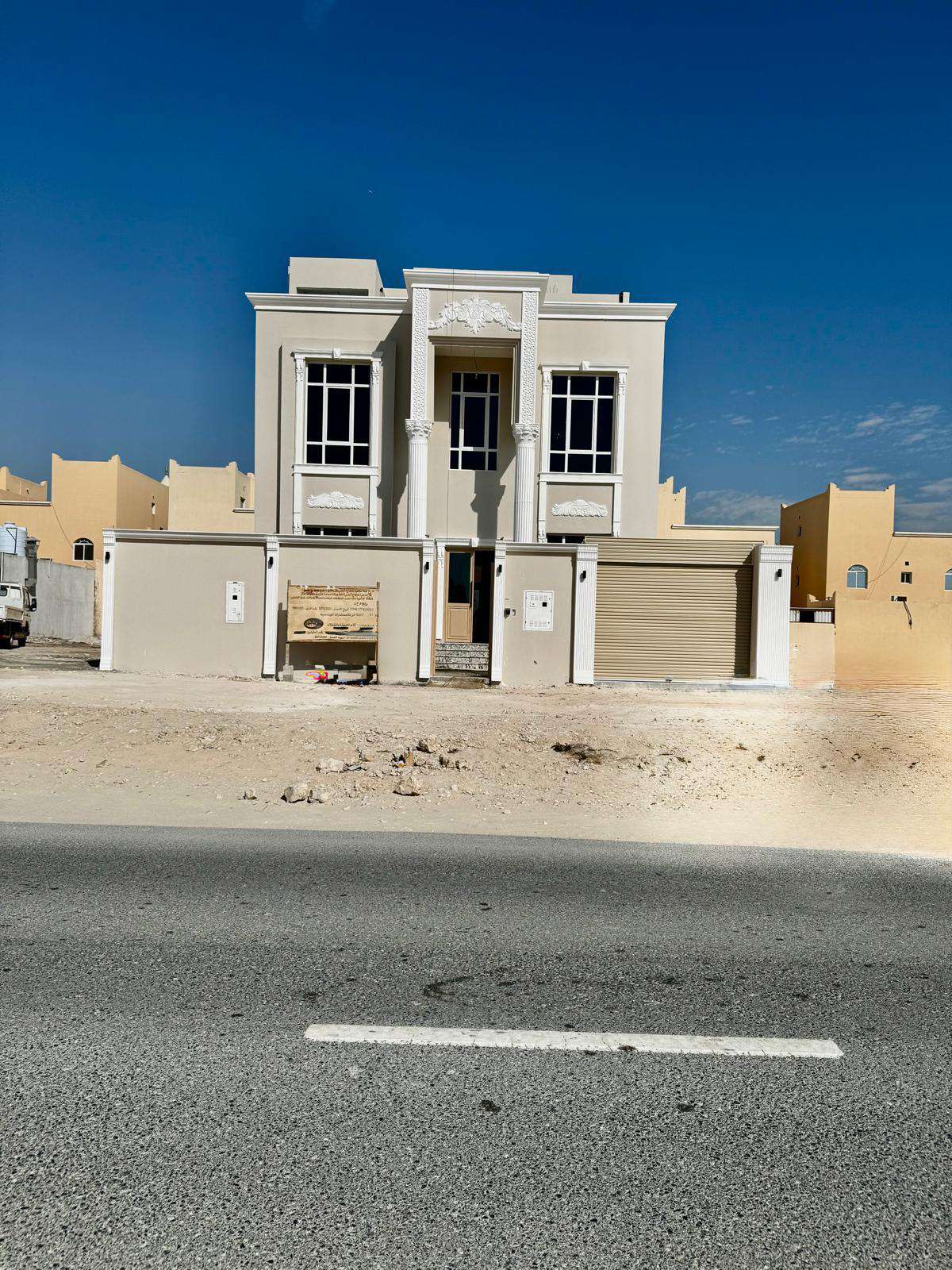 فيلا 4 غرف ماستر مع بركة سباحة للبيع في الخيسة الجديدة - الظعاين - في قطر