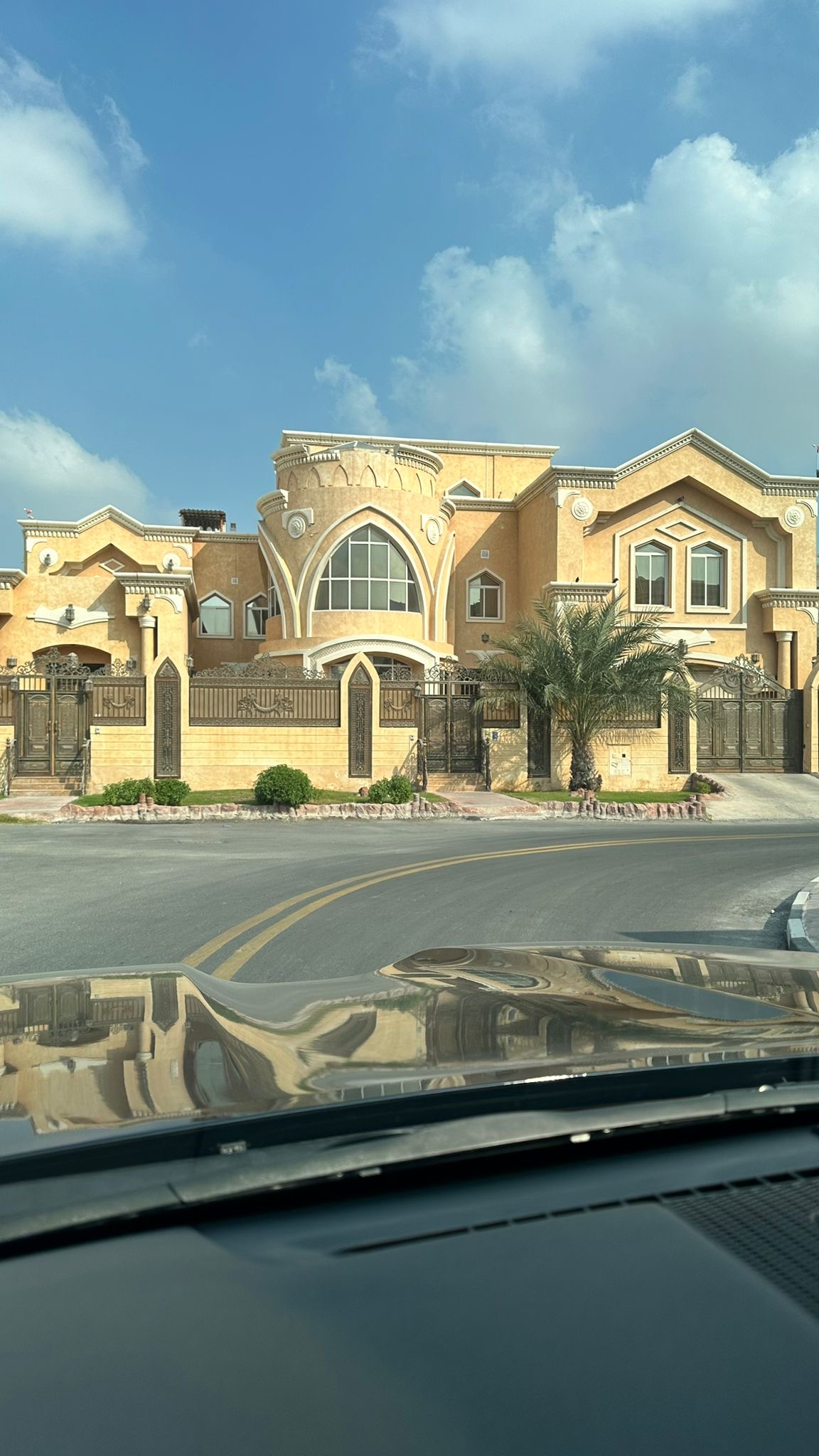 فيلا 5 غرف للبيع في عين خالد بحالة ممتازة مع أثاث - الريان - في قطر