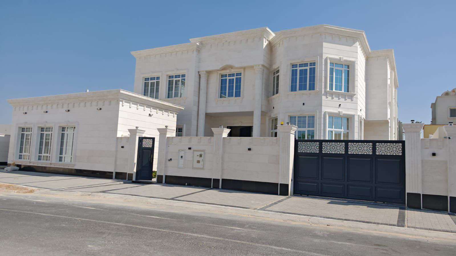 للبيع فيلا فاخرة بأبو هامور - العقارات - في قطر