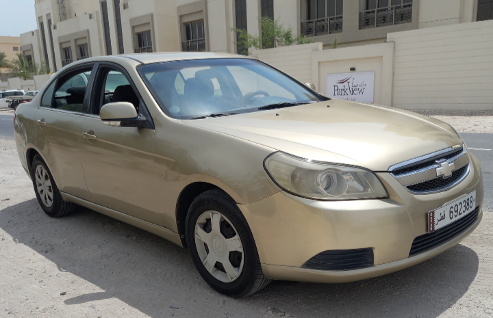 سيارة شفروليه ابيكا موديل 2007 لون ذهبي للبيع بسعر 9000 ريال - السيارات - في قطر
