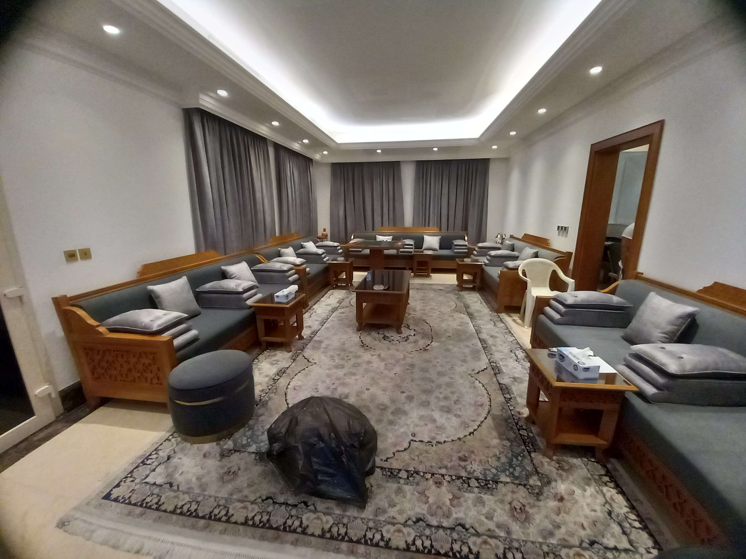 ديكورات منزلية صبغ - الديكور والتصميم الداخلي - في قطر